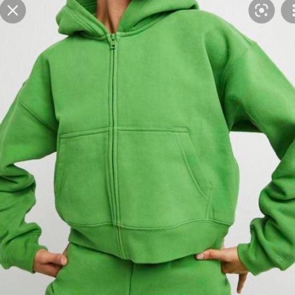 Aritzia TNA sweat set * selling together * - Picture 1 of 4